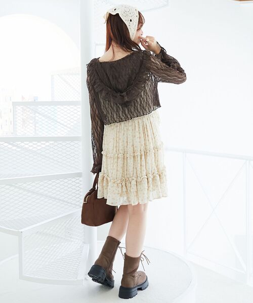 MAJESTIC LEGON(マジェスティックレゴン)の「フード付きフリルカーデ(カーディガン/ボレロ・レディース・ブラウン/ブラック/オフホワイト/ホワイト系その他2・MEDIUM)」の15枚目の写真