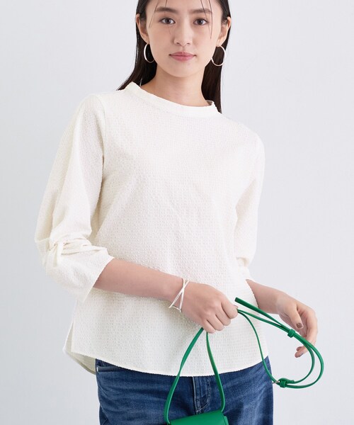 INDIVI(インディヴィ)の「【UVケア/吸汗速乾】スリーブデザインブラウス(シャツ/ブラウス・レディース・ブラック/オフホワイト/ブラック系/パープル・38/34/19/15 /13/05/03)」の6枚目の写真