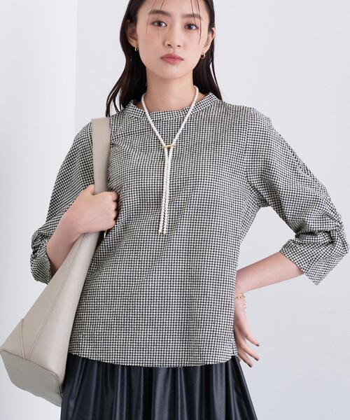 INDIVI(インディヴィ)の「【UVケア/吸汗速乾】スリーブデザインブラウス(シャツ/ブラウス・レディース・ブラック/オフホワイト/ブラック系/パープル・38/34/19/15 /13/05/03)」の18枚目の写真