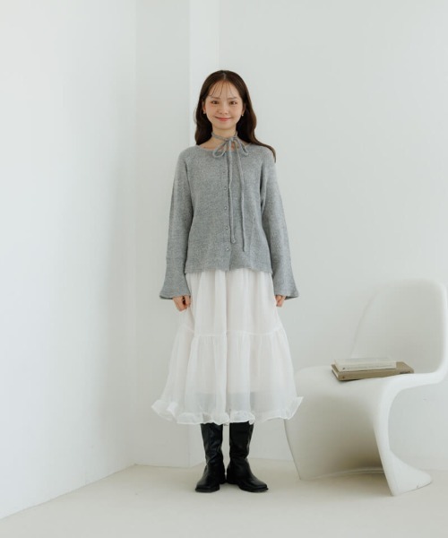 flower（フラワー）の「リボンチョーカーニット（ニット/セーター・レディース・グレー・FREE）」の5枚目の写真