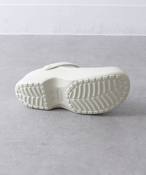 crocs(クロックス)の「【Crocs】Classic Mary Jane Clog クラシック メリージェーンクロッグ(サンダル・レディース・ブラック/アイボリー/パープル・22cm/23cm/24cm/25)」の4枚目の写真