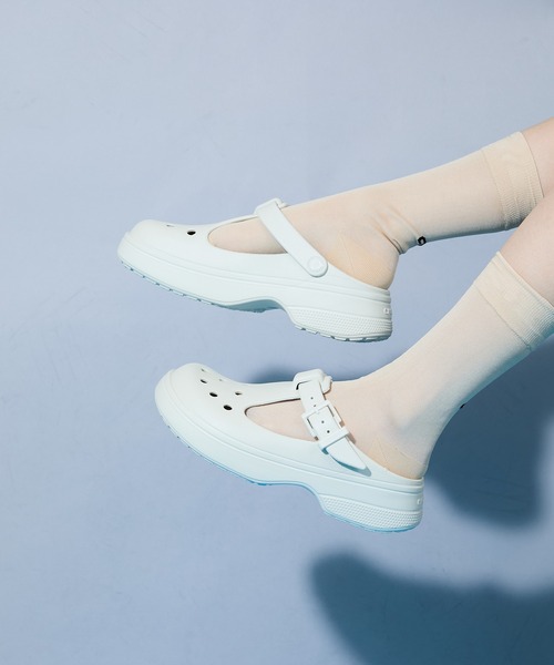 crocs(クロックス)の「【Crocs】Classic Mary Jane Clog クラシック メリージェーンクロッグ(サンダル・レディース・ブラック/アイボリー/パープル・22cm/23cm/24cm/25)」の14枚目の写真