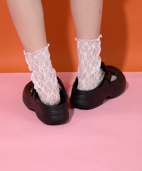 crocs(クロックス)の「【Crocs】Classic Mary Jane Clog クラシック メリージェーンクロッグ(サンダル・レディース・ブラック/アイボリー/パープル・22cm/23cm/24cm/25)」の12枚目の写真