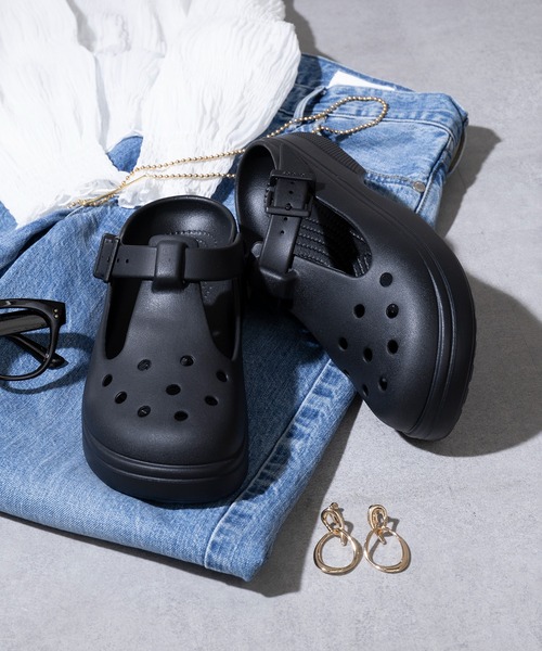 crocs(クロックス)の「【Crocs】Classic Mary Jane Clog クラシック メリージェーンクロッグ(サンダル・レディース・ブラック/アイボリー/パープル・22cm/23cm/24cm/25)」の13枚目の写真