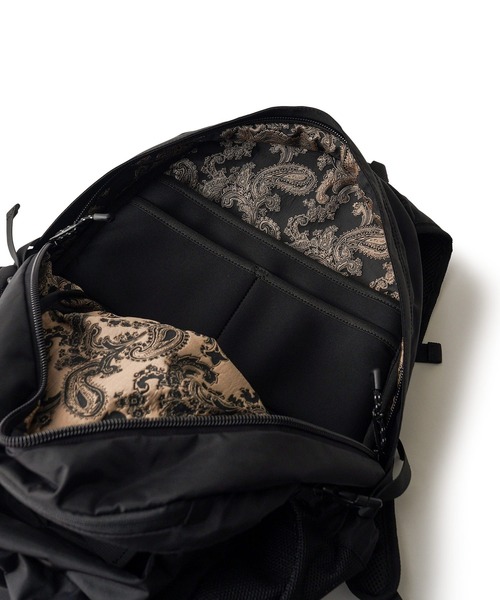 Subciety(サブサエティ)の「Backpack-Nomad-(バックパック/リュック・メンズ・ブラック/ベージュ・FREE)」の6枚目の写真
