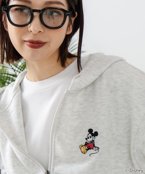 Disney(ディズニー)の「【Disney /ディズニー】裏毛フルジップパーカー(パーカー・レディース・グリーン/オレンジ/チャコールグレー/ライトグレー・LARGE/MEDIUM)」の3枚目の写真