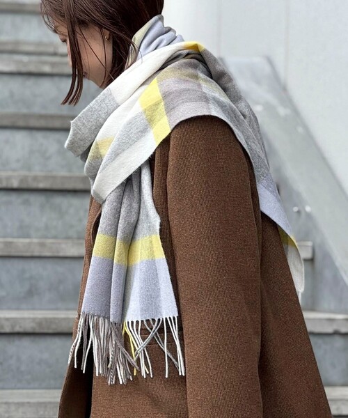 NOLLEY’S（ノーリーズ）の「チェックストール（ストール/ショール・レディース・ブルー系その他/ホワイト系その他/パープル系その他/レッド系その他・FREE）」の5枚目の写真