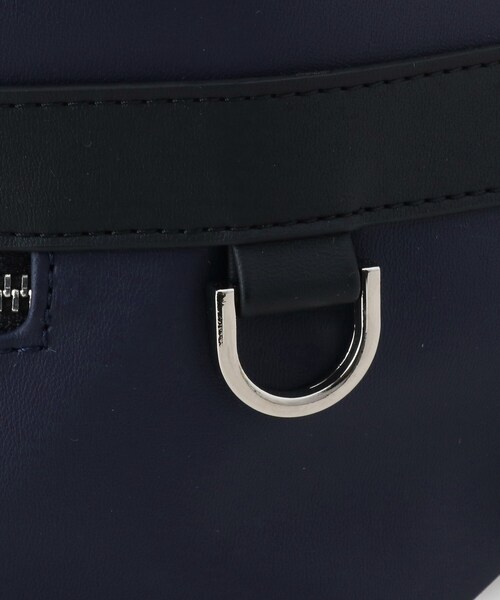 tk.TAKEO KIKUCHI(ティーケータケオキクチ)の「ビッグボディバッグ(ボディバッグ/ウエストポーチ・メンズ・ブラック系4/ネイビー系4・00)」の7枚目の写真