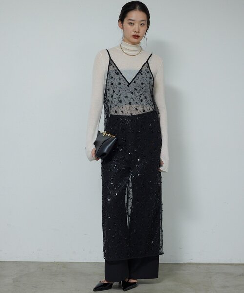 GALLARDAGALANTE（ガリャルダガランテ）の「ビジューシアーキャミワンピース（ワンピース・レディース・ライトグレー/ブラック・FREE）」の4枚目の写真