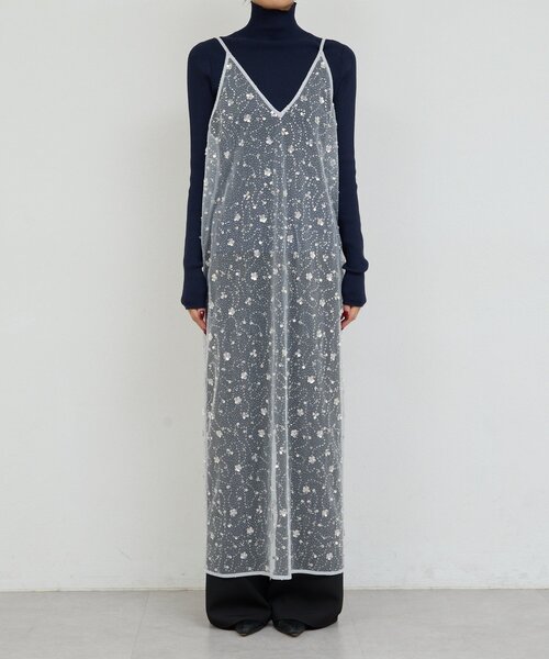 GALLARDAGALANTE（ガリャルダガランテ）の「ビジューシアーキャミワンピース（ワンピース・レディース・ライトグレー/ブラック・FREE）」の16枚目の写真