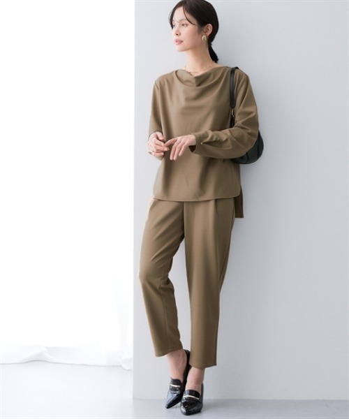 7days Life Styling(セブンデイズライフスタイリング)の「【OTOさんコラボ】【UVカット/速乾】ベルト付きドレープブラウス+テーパードパンツ(シャツ/ブラウス・レディース・ベージュ/ネイビー・M/L/LL/3L/4L/5L)」の6枚目の写真
