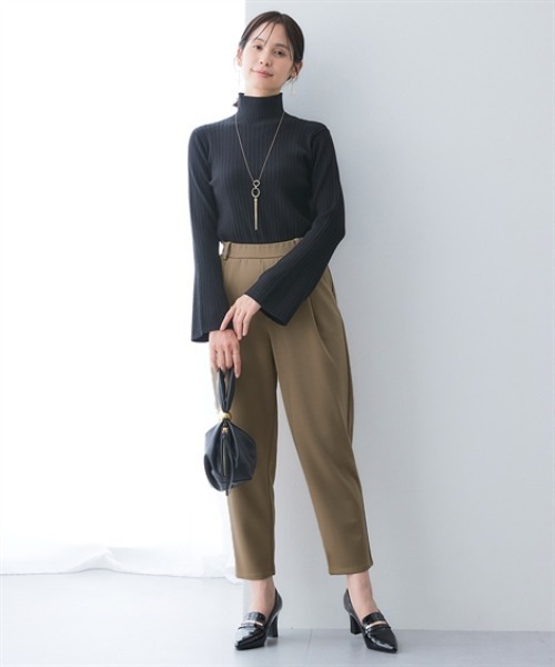 7days Life Styling(セブンデイズライフスタイリング)の「【OTOさんコラボ】【UVカット/速乾】ベルト付きドレープブラウス+テーパードパンツ(シャツ/ブラウス・レディース・ベージュ/ネイビー・M/L/LL/3L/4L/5L)」の9枚目の写真