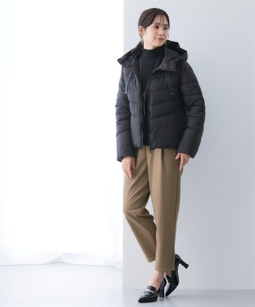 7days Life Styling(セブンデイズライフスタイリング)の「【OTOさんコラボ】【UVカット/速乾】ベルト付きドレープブラウス+テーパードパンツ(シャツ/ブラウス・レディース・ベージュ/ネイビー・M/L/LL/3L/4L/5L)」の10枚目の写真
