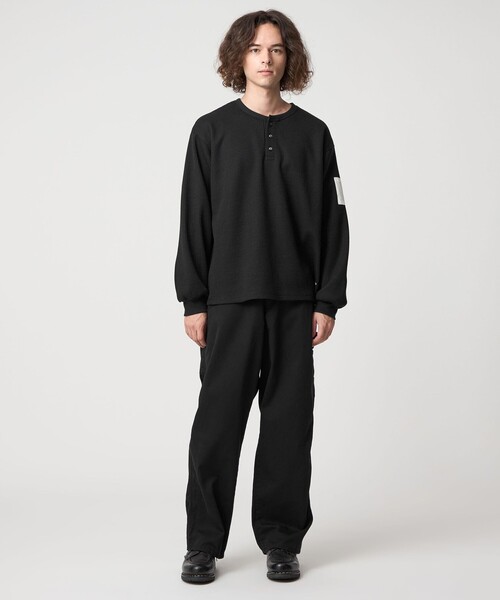CITEN(シテン)の「<CITEN>ヘンリーネックワッフルロングスリーブシャツ(Tシャツ/カットソー・メンズ・ブラック/ホワイト・L/M)」の4枚目の写真