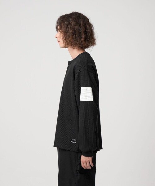 CITEN(シテン)の「<CITEN>ヘンリーネックワッフルロングスリーブシャツ(Tシャツ/カットソー・メンズ・ブラック/ホワイト・L/M)」の8枚目の写真