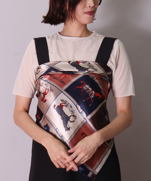 BAYBLO（ベイブロ）の「(CR)【ユニセックス】パネル 馬車 柄 プリント スカーフ[90cm×90cm]（バンダナ/スカーフ・レディース・パープル/ネイビー/ベージュ/ワイン・ONE SIZE）」の10枚目の写真