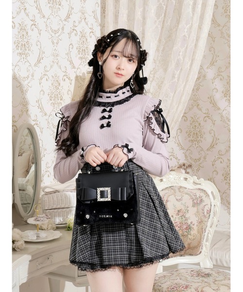 NOEMIE(ノエミー)の「お嬢さんビジューリボンフリルフラップショルダーファーバッグ(ショルダーバッグ・レディース・オフホワイト/ブラック/ピンク・ONE SIZE)」の11枚目の写真