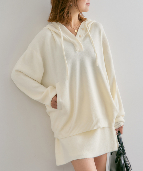 セール】FLUFFYボタンアップフーディー（ニット/セーター）｜U by