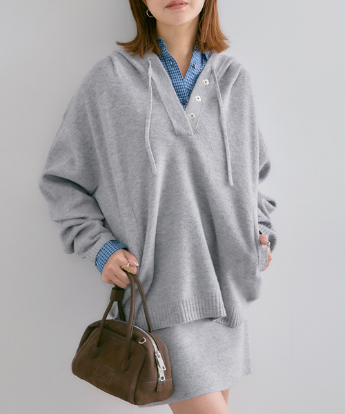 U by SPICK&SPAN（ユーバイスピックアンドスパン）の「FLUFFYボタンアップフーディー（ニット/セーター・レディース・グレー/ホワイト・FREE）」の9枚目の写真