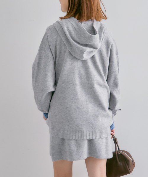 セール】FLUFFYボタンアップフーディー（ニット/セーター）｜U by