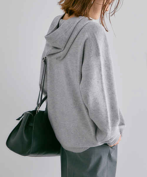 セール】FLUFFYボタンアップフーディー（ニット/セーター）｜U by