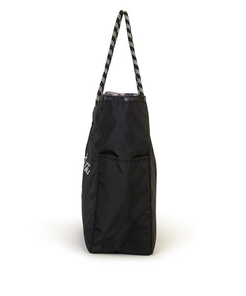 LeSportsac(レスポートサック)の「LARGE 2 WAY TOTE 2ウェイブラック/グレーカモ(トートバッグ・レディース・ブラック・FREE)」の6枚目の写真