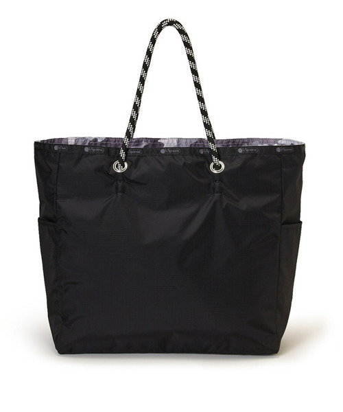 LeSportsac(レスポートサック)の「LARGE 2 WAY TOTE 2ウェイブラック/グレーカモ(トートバッグ・レディース・ブラック・FREE)」の7枚目の写真