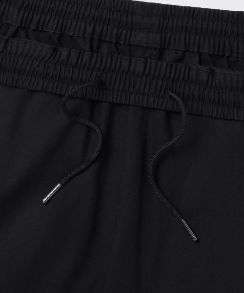 MUSINSA STANDARD（ムシンサスタンダード）の「コットンルーズテーパードバンディングパンツ[ブラック]（その他パンツ・メンズ・その他・34/32/30/26/28/40/38/42/36）」の5枚目の写真