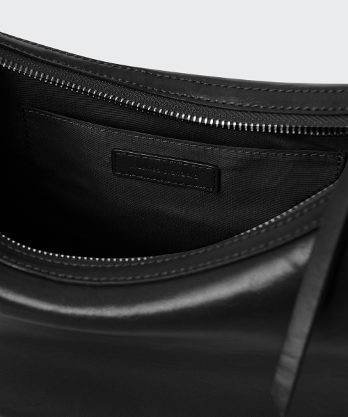 MUSINSA STANDARD WOMAN（ムシンサスタンダードウーマン）の「ファットクレセントショルダーバッグ[ブラック]（ショルダーバッグ・レディース・その他・FREE）」の8枚目の写真