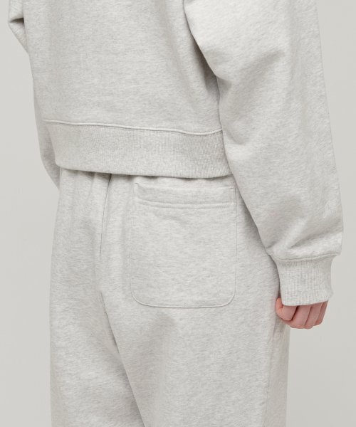 MUSINSA STANDARD WOMAN（ムシンサスタンダードウーマン）の「レディースリラックススウェットパンツ【オートミール】（スウェットパンツ・レディース・その他・X-SMALL/SMALL/MEDIUM/LARGE）」の6枚目の写真