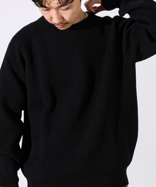 Vincent et Mireille（バンソンエミレイユ）の「【Vincent et Mireille】Rib CLASSIC CREWNECK（ニット/セーター・メンズ・ネイビー/ブラック/グレー・40/42）」の2枚目の写真