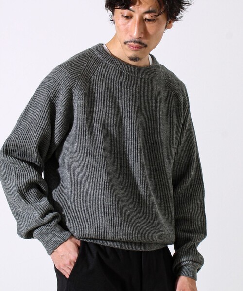 Vincent et Mireille（バンソンエミレイユ）の「【Vincent et Mireille】Rib CLASSIC CREWNECK（ニット/セーター・メンズ・ネイビー/ブラック/グレー・40/42）」の9枚目の写真