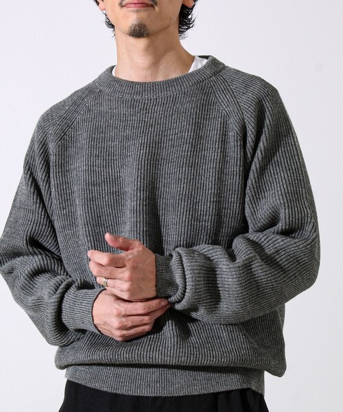 Vincent et Mireille（バンソンエミレイユ）の「【Vincent et Mireille】Rib CLASSIC CREWNECK（ニット/セーター・メンズ・ネイビー/ブラック/グレー・40/42）」の10枚目の写真