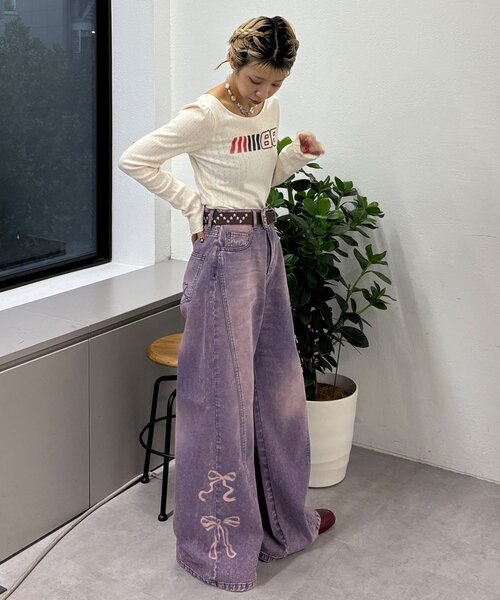 CIAOPANIC（チャオパニック）の「リボン抜染プリントデニムパンツ（デニムパンツ・レディース・ブルー/キャメル/パープル・X-SMALL/SMALL/MEDIUM）」の17枚目の写真