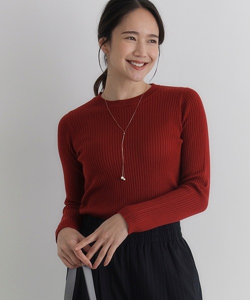 Right-on（ライトオン）の「【HONEYSUCKLE ROSE】もちもちハイネックセーター (リブ編み / 保温性 / 女性らしさ / デイリースタイル)（ニット/セーター・レディース・オフホワイト/グレー/ブルー/ブラック×ホワイト/レッド/ブラック・M/L/S）」の6枚目の写真