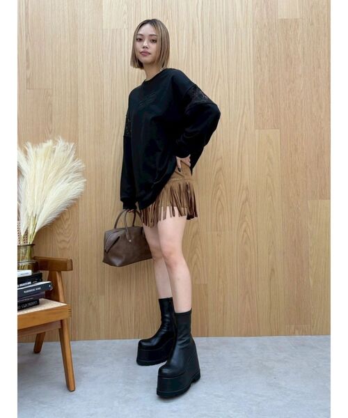 EVRIS（エヴリス）の「フェイクスウェードフリンジスタッズミニスカート【セットアップ着用可能】（スカート・レディース・ブラック/ブラウン・MEDIUM/SMALL）」の21枚目の写真