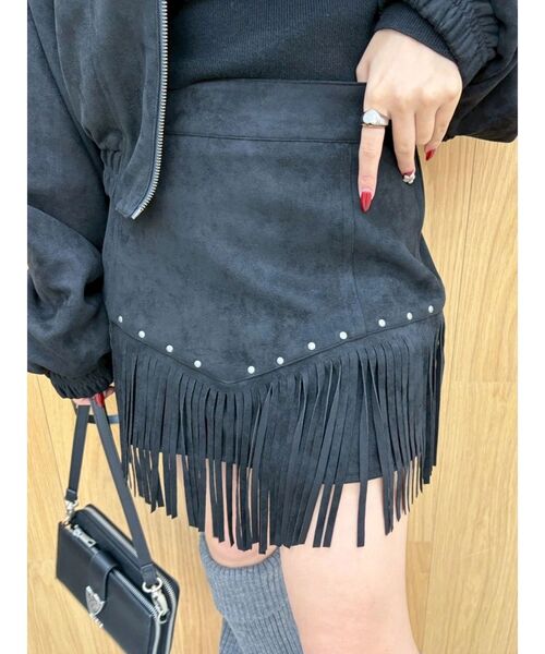 EVRIS（エヴリス）の「フェイクスウェードフリンジスタッズミニスカート【セットアップ着用可能】（スカート・レディース・ブラック/ブラウン・MEDIUM/SMALL）」の14枚目の写真