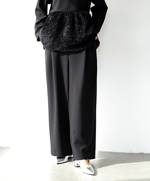 Jines（ジネス）の「ハイウエストワイドカーブパンツ（その他パンツ・レディース・ブラック/グレー・38）」の2枚目の写真