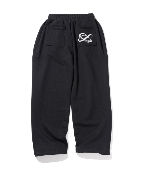 MASSNOUN(マスノウン)の「アンメジャードロゴツーピンタックスウェットパンツMFITP001-BK(スウェットパンツ・レディース・その他・MEDIUM/LARGE/X-LARGE)」の4枚目の写真
