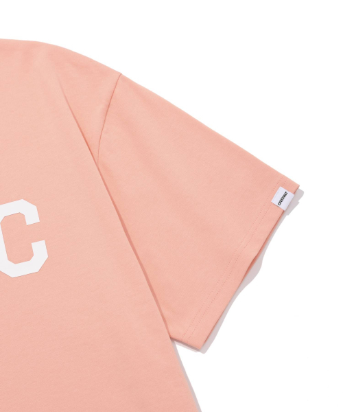 COVERNAT（カバーナット）の「CロゴTシャツ ピーチ（Tシャツ/カットソー・レディース・その他・LARGE/MEDIUM/SMALL/X-LARGE/X-SMALL/XX-LARGE）」の5枚目の写真