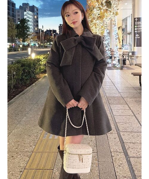 RESEXXY（リゼクシー）の「【追加生産分】ビッグリボンミディコート（その他アウター・レディース・チャコールグレー/ピンク/アイボリー・FREE）」の5枚目の写真