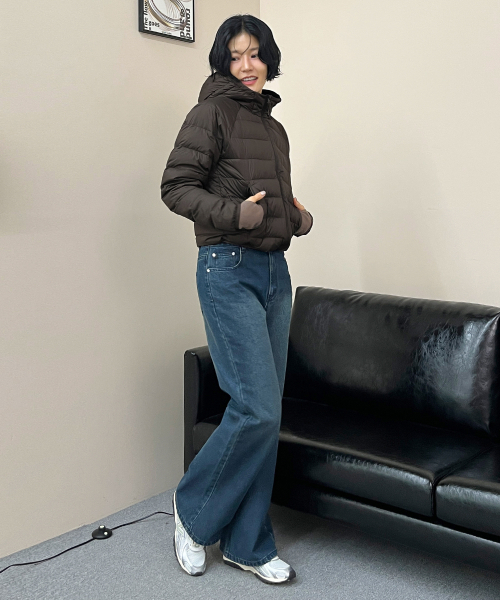 COSTUME O’CLOCK(コスチュームオクロック)の「ルーズフィットブーツカットデニムパンツブルー COWPT002BLUE(デニムパンツ・レディース・その他・SMALL/MEDIUM/LARGE)」の3枚目の写真