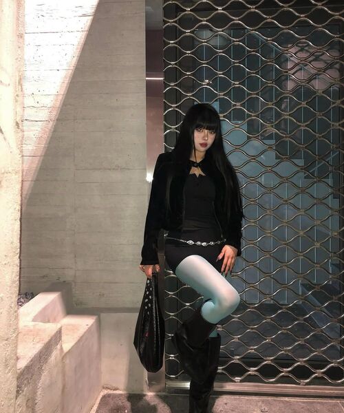 DECET WOMEN（デケット ウーマン）の「[ベルベットデニム]Velvet Denim Jacket DCWJK001BLACK（デニムジャケット・レディース・その他・SMALL/MEDIUM）」の3枚目の写真