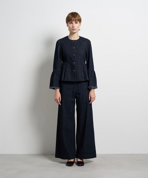 LANVIN en Bleu（ランバンオンブルー）の「デニムペプラムジャケット（その他アウター・レディース・ネイビー・36/38/40）」の2枚目の写真