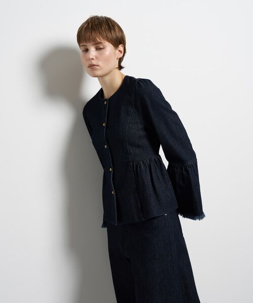 LANVIN en Bleu（ランバンオンブルー）の「デニムペプラムジャケット（その他アウター・レディース・ネイビー・36/38/40）」の6枚目の写真
