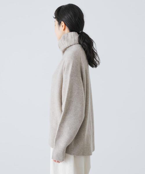 かぐれ（カグレ）の「ハミルトンタートルニット（ニット/セーター・レディース・オートミール/レッド/チャコールグレー・FREE）」の4枚目の写真