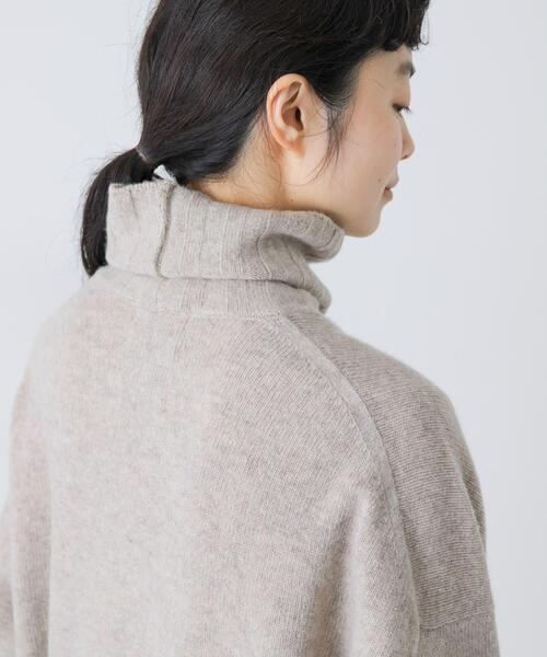 かぐれ（カグレ）の「ハミルトンタートルニット（ニット/セーター・レディース・オートミール/レッド/チャコールグレー・FREE）」の8枚目の写真