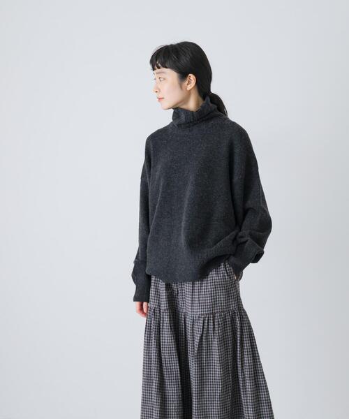 かぐれ（カグレ）の「ハミルトンタートルニット（ニット/セーター・レディース・オートミール/レッド/チャコールグレー・FREE）」の21枚目の写真