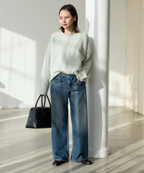 JOURNAL STANDARD（ジャーナルスタンダード）の「MUSIC クルーネックプルオーバー（ニット/セーター・レディース・ブラウン/アーミー/ネイビー/ブルー・FREE）」の6枚目の写真