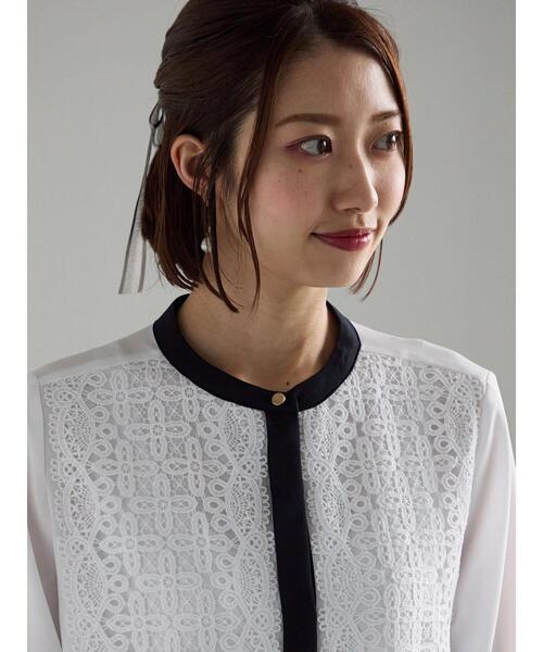 Te chichi（テチチ）の「【WEB限定カラーあり】フロントレースブラウス（シャツ/ブラウス・レディース・グレー/ネイビー/オフホワイト・F）」の12枚目の写真